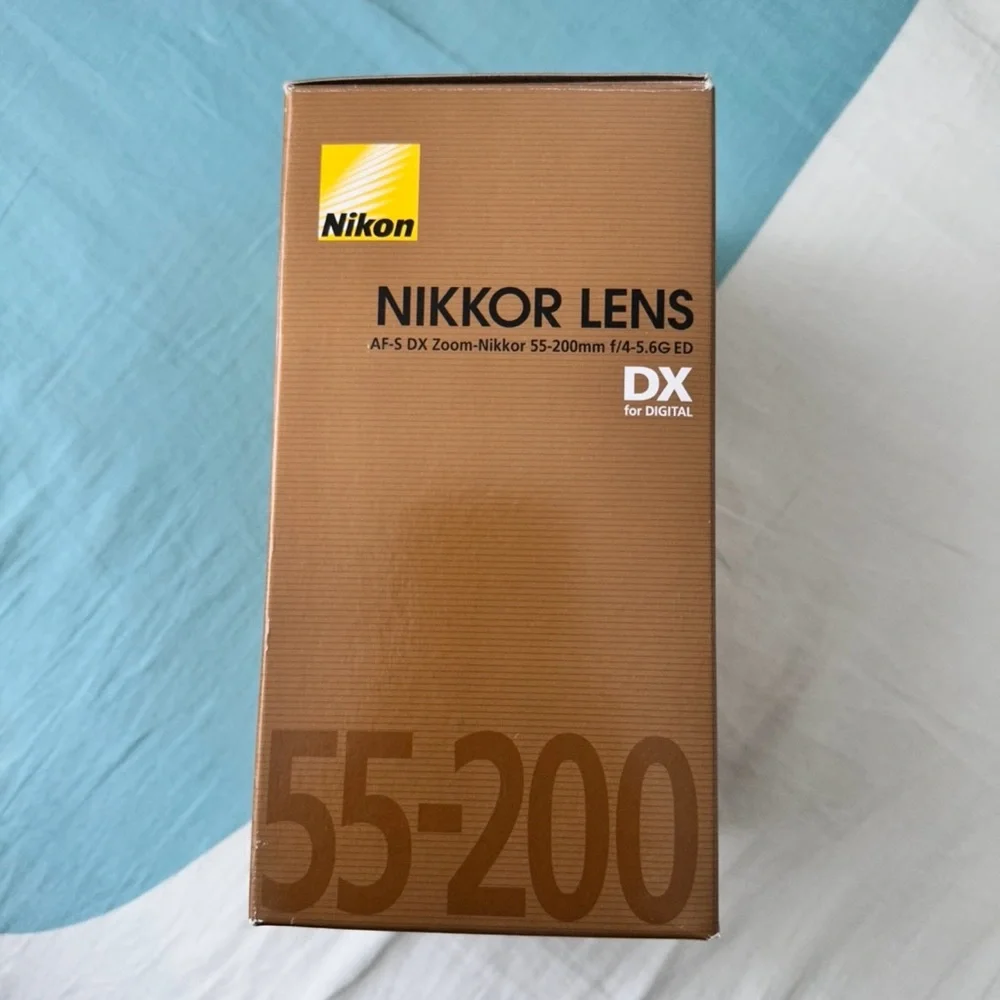 Nikon NIKKOR LENS AF-S DX Zoom-NIKKOR 55-200mm f/4-5.6G ED